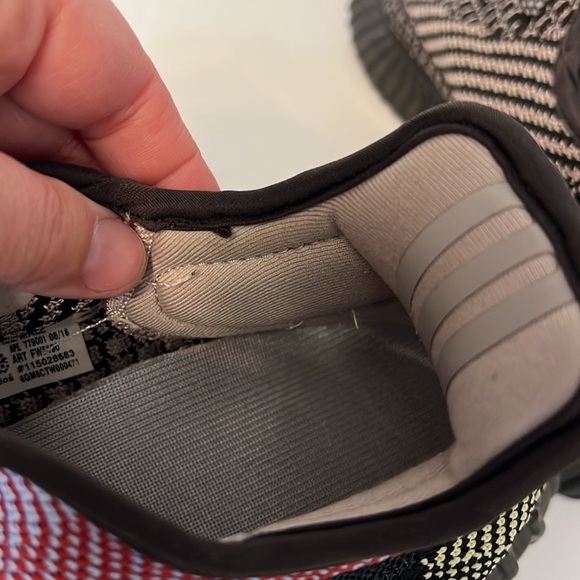 ADIDAS YEEZY BOOST 350 v2 NON- REFLECTIVE MENS 6.5 WOMENS 7.5 - Picture 10 of 16